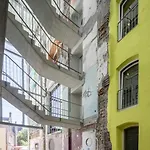팩토리 호텔 4*