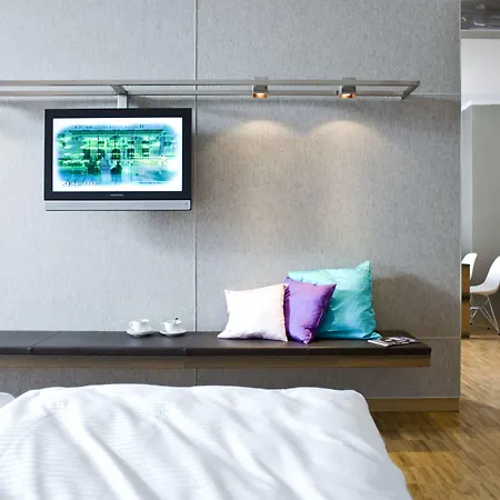 Factory 4* מונסטר