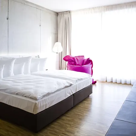 מלון Factory מונסטר