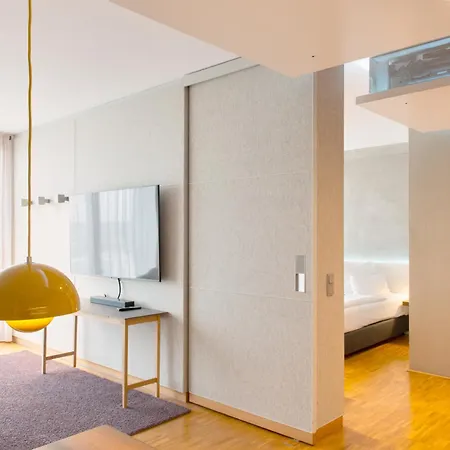 Hotel Factory 4*