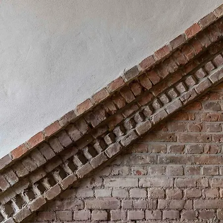 Factory מונסטר