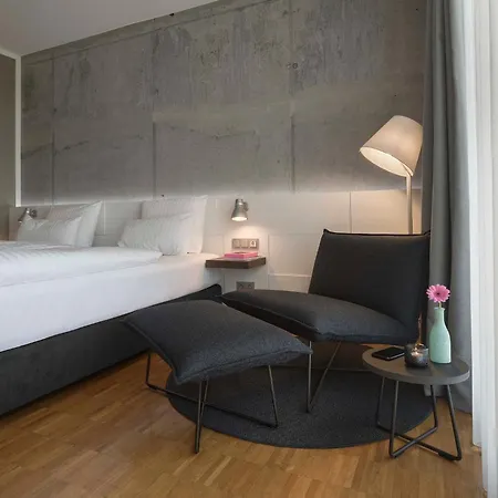 Factory Hotell 4*